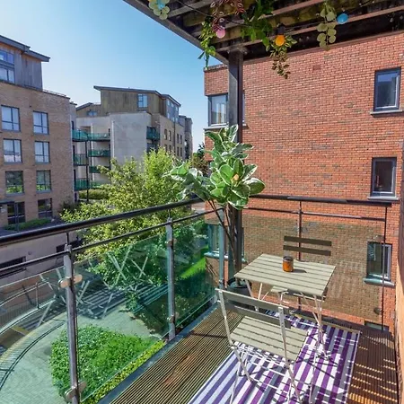 Guestready - Modern By Pheonix Park Apartment *