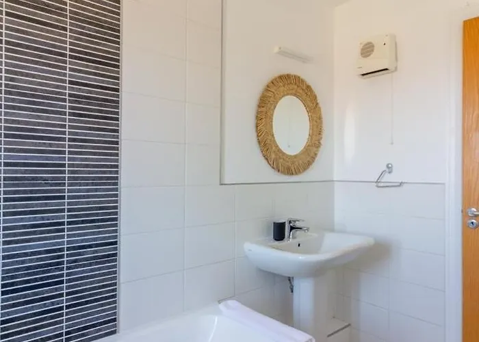 Guestready - Modern By Pheonix Park Apartman *